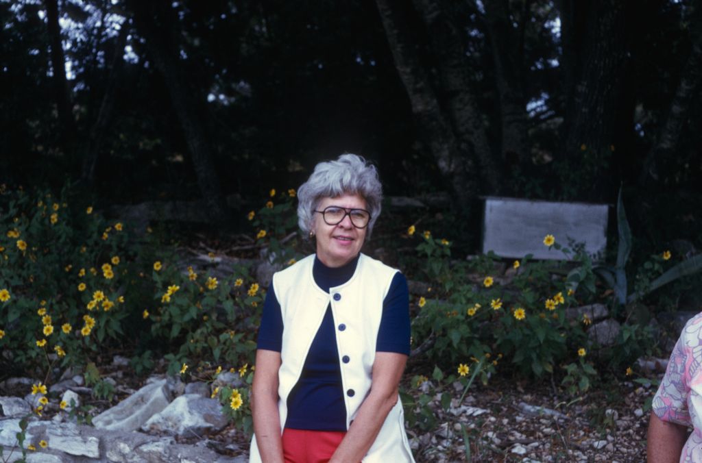 Ruth or Florence, November 1974, roll 197411H1 slide 10