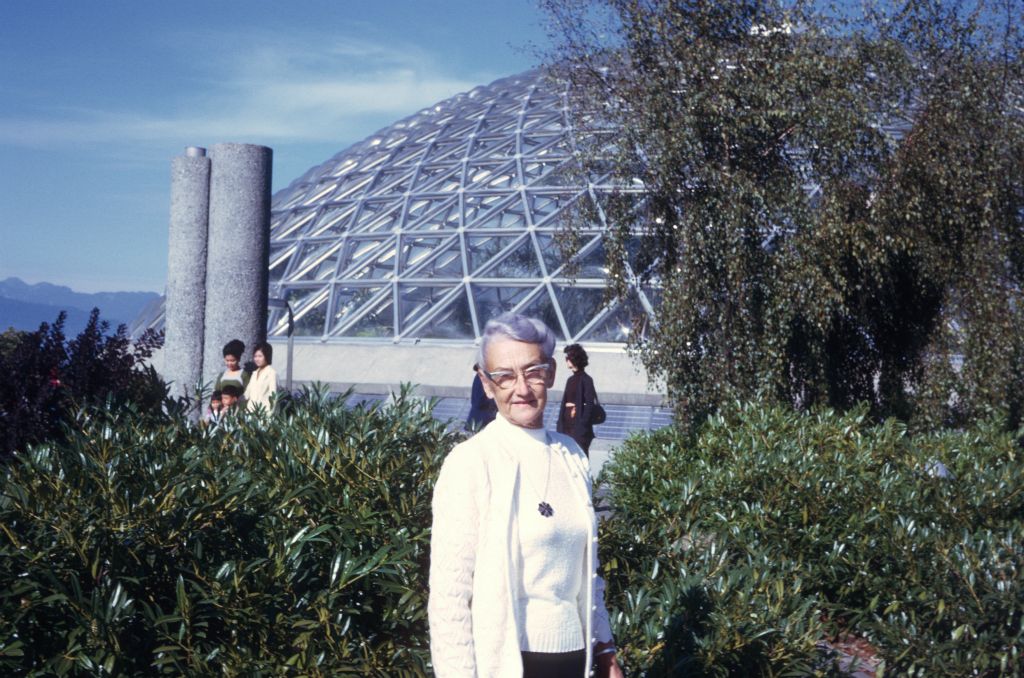Queen Elizabeth Park, Vancouver, BC, Canada, November 1974, roll 197411H1 slide 2